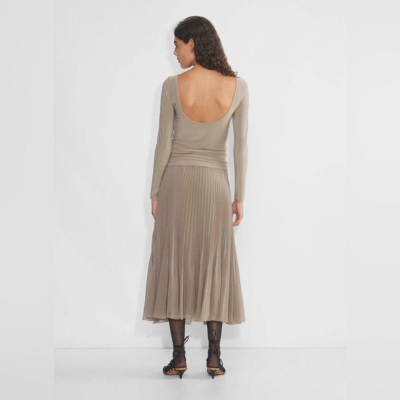 ARITZIA WILFRED Twirl Pleated Skirt - Picture 5 of 12